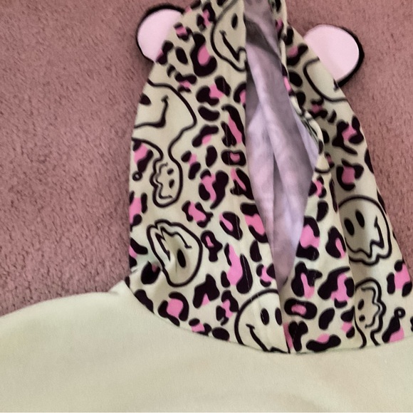 Pair Of Two Urban Kids Sweaters - Picture 11 of 16